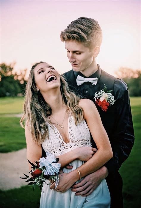 Pin By Paula Schillinger On Prom Prom Pictures Couples Prom