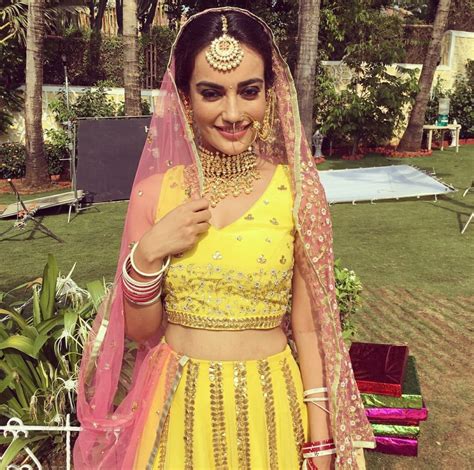 Surbhi jyoti bio, age, height, wiki, affairs, serials & movie list, awards & achievements, images. Surbhi Jyoti Hot Navel New HQ Pics Images In Short Clothes