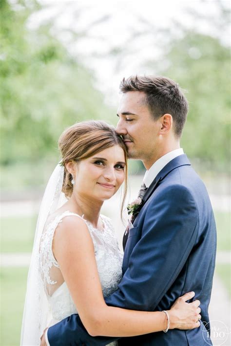 Weitere ideen zu hochzeitskleid, hochzeitskleid modern, hochzeit. Pin von Hannah Mina auf Hochzeitsfotos | Brautpaar fotos ...