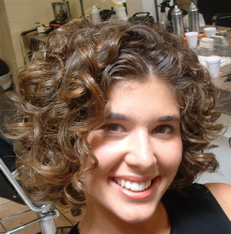 Cute Hairstyles For Short Curly Hair Haircuts Styles