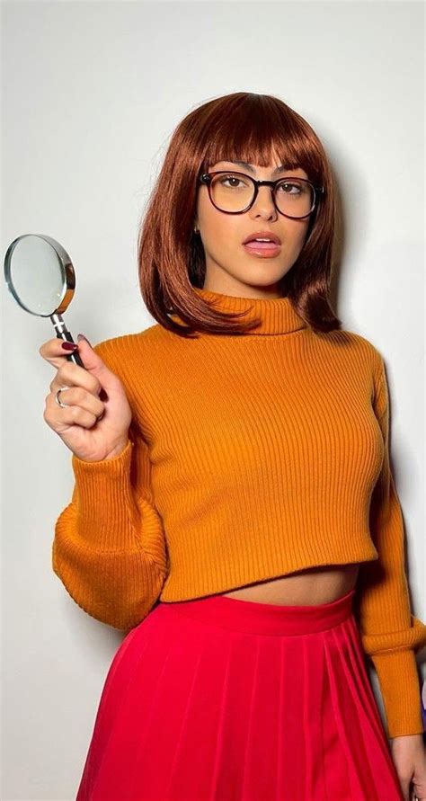 23 Pictures Of Girls Dressing Up As Velma From Scooby Doo Artofit