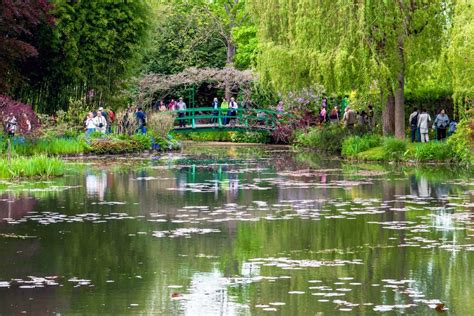 A Brief Story Of Claude Monets Garden In Giverny Dailyart Magazine