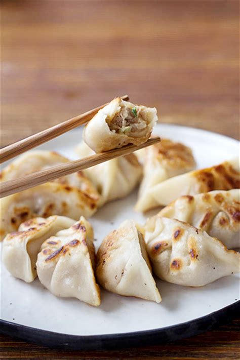 How To Make Chinese Dumplings China Sichuan Food