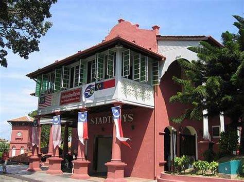 Seperti dicadangakn tajul rijal, hanya perlu cari senarai universiti dan pergi melawat kawasan tu kalau ada kawasan perumahan suasana bila ada satu kilang je kat tempat tu. Senarai tempat menarik di Melaka | Percutian Bajet