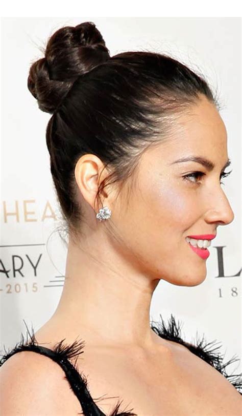 Top 21 Olivia Munn Hairstyles And Haircuts Celebrity Hairstyles How