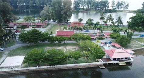 Etsitkö hotellia pantai sri tujuh resort? pantai sri tujuh resort in Kota Bharu - Room Deals, Photos ...