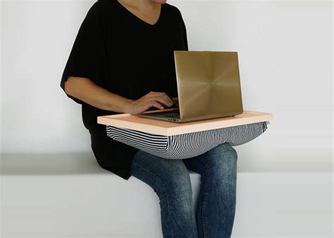 Bulk buy laptop stands beds online from chinese suppliers on dhgate.com. Laptop-Ständer mit Stützkissen Bett Tablett dunkel Graphit ...