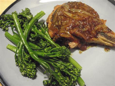 Shanghai pork chops are fried until crispy and served with a tangy, spicy dipping sauce. LoV Bites: Soon-to-be-Famous Smothered Pork Chops