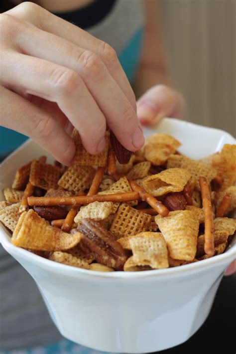 As with every homemade chex mix recipe, texas trash is easily adjustable to suit your own personal taste, heat preference, and even gluten allergies. Little Magnolia Kitchen: TEXAS TRASH