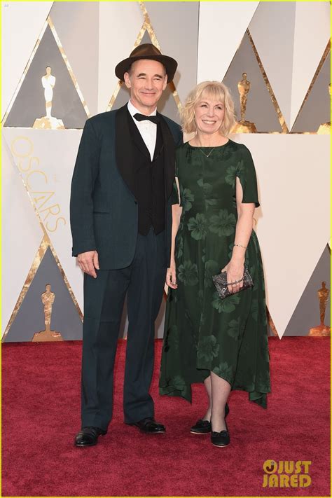 Mark Rylance Wins Best Supporting Actor At Oscars 2016 Photo 3592811