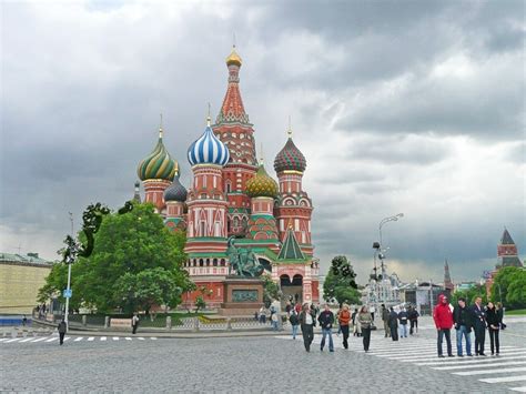 الدليل السياحي لجمهورية روسيا البيضاء. كم يبلغ عدد سكان دولة روسيا البيضاء؟ | المرسال