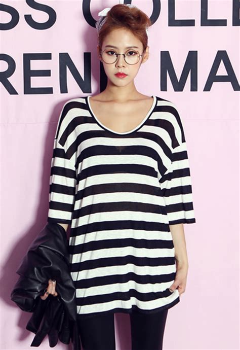 [dabagirl] Loose Fit V Neck Stripe Tee Kstylick Latest Korean Fashion K Pop Styles