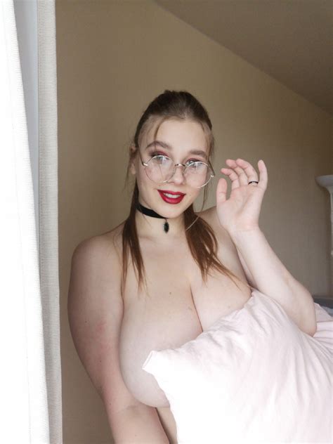 Lucy Laistner Super Busty Girl Onlyfans Leaked Fapdungeon