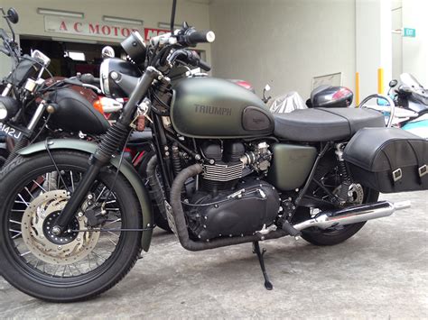 2013 steve mcqueen triumph bonnevilleup for auction, he very special and limited edition 2013 triumph steve mcqueen edition only 1100 was produced. Triumph Steve McQueen Bonneville - Custom Burner