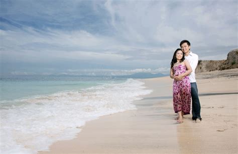 7 foto prewedding jogja casual indoor: Tips Melakukan Foto Prewed di Pantai