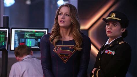 Supergirl Season 1 Episode 17 Review Manhunter Tell Tale Tv