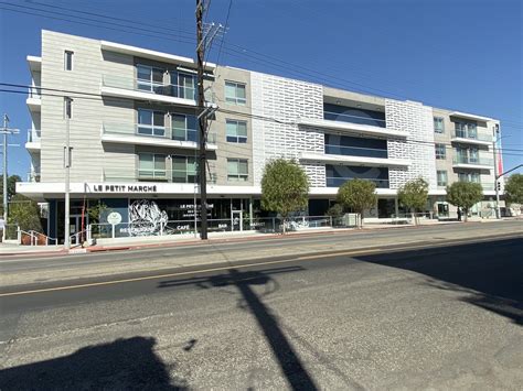 5665 Melrose Ave Los Angeles Ca 90038 Retail For Lease