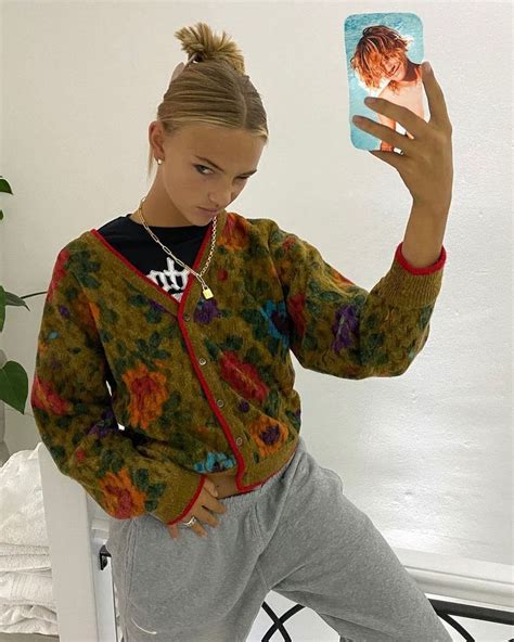Mia Regan On Instagram “like My New Phone Case” In 2021 Fashion Fashion Inspo Outfits Style