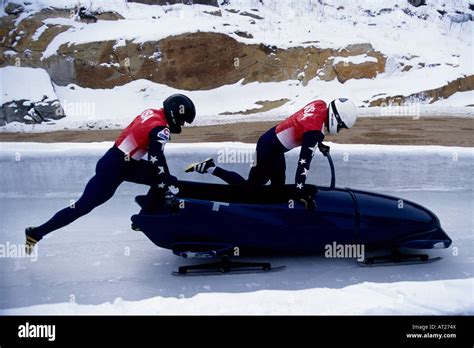 Olympic 2 Person Bobsleigh Start Hi Res Stock Photography And Images