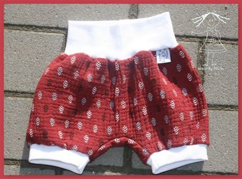 Pumphose kurz junge hose baby kinder shorts. Kostenloses Schnittmuster Kurze Pumphose von Lybstes | Strampler schnittmuster, Süße strampler ...