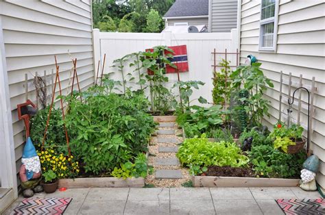 22 Square Foot Garden Design Ideas To Consider SharonSable
