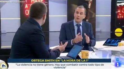 Nueva Polémica De Ortega Smith El Maltratador Que Pega A Su Mujer No
