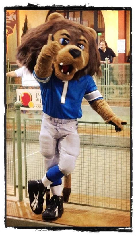 Roary The Lion Is The Detroit Lions Mascot Standing 10 Paws High And