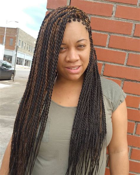 20 Inspirations Side Parted Micro Twist Hairstyles