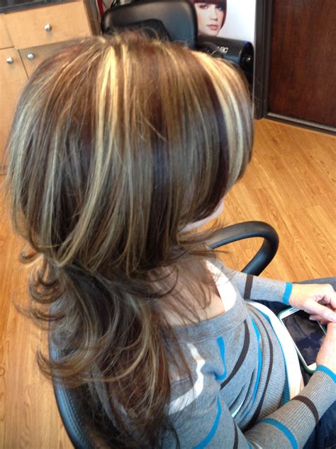 Highlights Lowlights Light Brown Hair With Layers Brown Hair With
