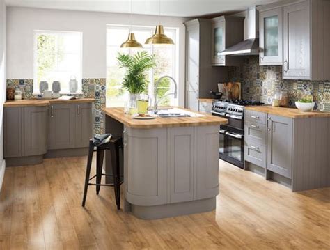 Finding ourselves in constant need of inspiration, we went digging through our archives (and our pinterest boards) in search of fresh and stylish kitchen design ideas. The Top Kitchen Designs That Pinterest Users Are Obsessed ...