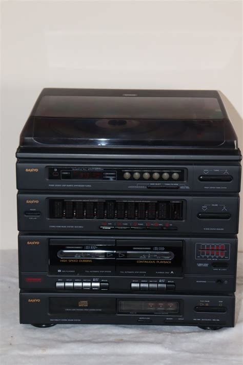 Vintage 90s Sanyo Stereo Music System Model Gcd 949u 5672