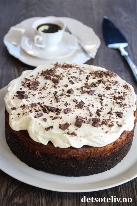 Season 10when only chocolate will do. Mississippi Mud Pie i 2020 | Kaker, Mat, Kakeoppskrifter