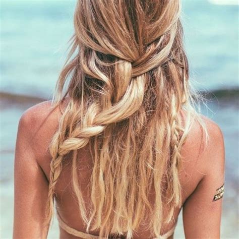 20 Effortlessly Chic Vacation Hairstyles To Recreate Styleoholic