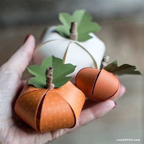 Diy Paper Pumpkin Halloween Paper Crafts Paper Pumpkin Easy