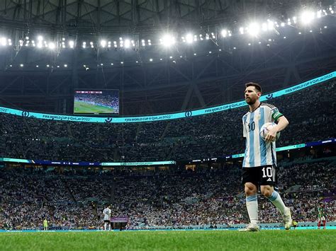 Messi Magic Guides Relieved Argentina Past Mexico In News Messi