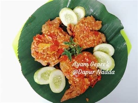 Macam ayam geprek di menu rocket chicken. Resep Membuat Ayam geprek Ala Ala Geprek Bensu - YouTube ...