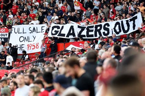 Manchester United Fans Slam Glazers After Kit Launch Manchester