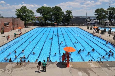 Brooklyn´s Public Swimming Pools Car Service New York