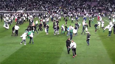 Match de la supercoupe d'algérie de football. La honte match Algerie Roumanie - YouTube