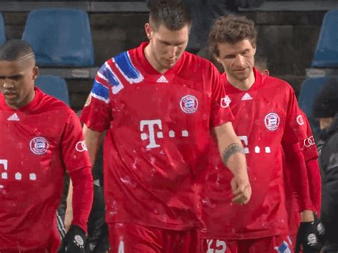 Here are the goals for you once again. Holstein Kiel Vs Bayern : Rm28utuqvqn 3m - Kypoliticalwatch
