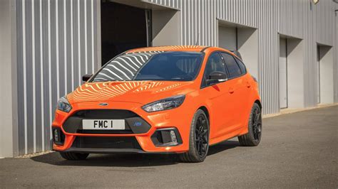 2018 Ford Focus Rs Heritage Edition Is An Orange Swan Song With 375 Ps