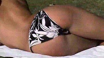 Amateur Giovanni Strips Off Her Bikini To Sunbathe Ngebokep