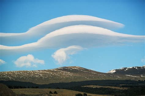 Lenticular Clouds Where And How They Form