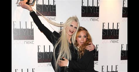 Kristen Mcmenamy Et Juno Temple Aux Elle Style Awards 2013 à Londres