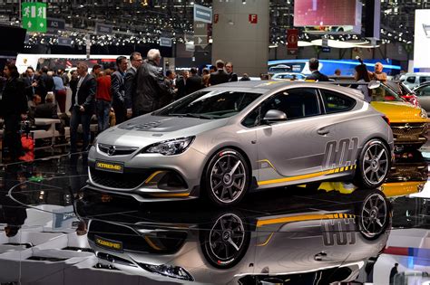 Vauxhall Astra Vxr Extreme Geneva 2014 Pictures And Information