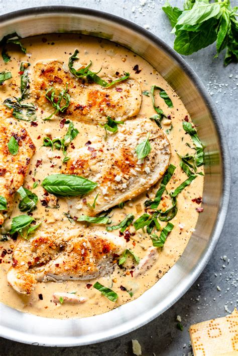 Easiest Way To Prepare Perfect Grilled Chicken Breasts With Creamy Basil Sauce Easy Food