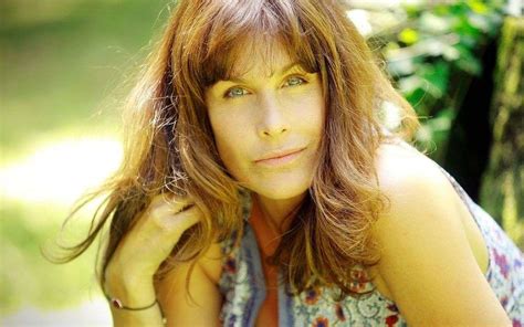 En présence de sweety, jules edouard moustic, daniel auteuil, philippe bouvard et vincent elbaz, thierry ardisson reçoit astrid veillon, à propos de la pièce. Astrid Veillon sous le soleil de Magnac-sur-Touvre ...