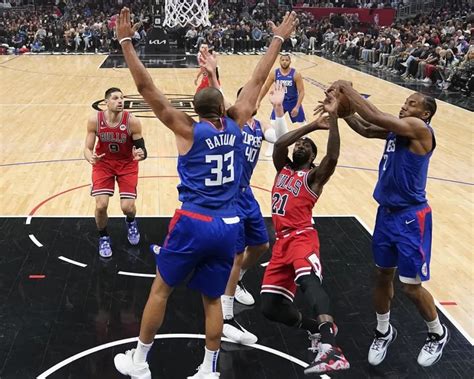 公牛vs快船全场录像回放 Nba常规赛 2023年03月28日 球迷屋