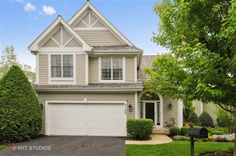Discover the aurora median home price, income, schools, and more. Aurora IL Homes for Sale - Aurora Real Estate | Bowers ...