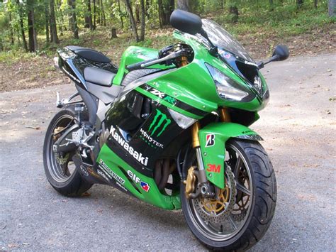 It was introduced in 1995, and has been constantly updated throughout the years in response to new products from honda, suzuki, and yamaha. 2006 Kawasaki ZX6-R 636 Monster - LS1TECH
